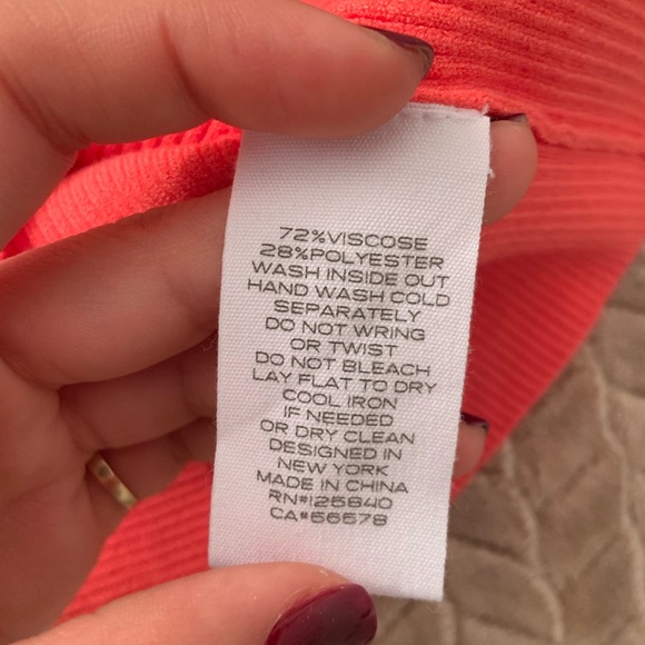 Coral Trendy Tanktop - Picture 7 of 7